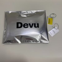 Enveloppes d'expédition en argent brillant personnalisées, faible MOQ, sacs de courrier autocollants pour les boutiques en ligne et les startups