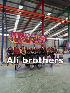 Crazy Wave Mini Indoor Amusement Park Ride Portable Thrill Funfair Trailer para Centro Comercial Miami Trip <span class=keywords><strong>Luna</strong></span> Waves Fiberglass - Product Image 4