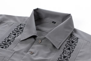 Camisas Guayaberas Bordadas de <span class=keywords><strong>Manga</strong></span> <span class=keywords><strong>Corta</strong></span> para Hombre, Diseño Cubano en Varios Colores - Product Image 2