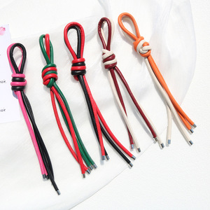 En gros, Porte-clés en corde de cuir PU tressée bicolore, Pendentif de sac polyvalent et tendance, Porte-clés de voiture, Cordon de téléphone anti-perte - Product Image 4