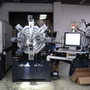 プログラミング機能付きカムレス多軸CNCワイヤーベンディングマシン - Product Image 1