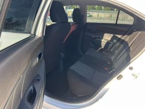 Toyota Vios 2015 1.5L 4AT Dual VVT-i 1050 kg de poids à vide, feux LED, radio AM/FM, trajets quotidiens - Product Image 6