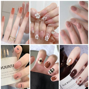 Vente en gros usine – Nouveaux faux ongles carrés courts à presser, style luxe et tendance, forme cercueil/ballerine, 24 pièces, pour femmes - Product Image 1