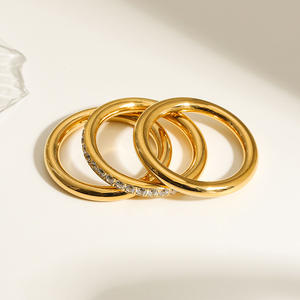 MICCI - Anillos Apilables <span class=keywords><strong>de</strong></span> Acero Inoxidable Chapados en Oro <span class=keywords><strong>de</strong></span> 18K, Resistentes al Agua, para Mujer - Product Image 3