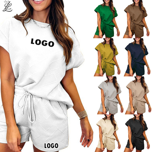 Conjuntos de mujer Color sólido Cuello redondo Chándales de manga corta Conjunto de dos piezas Jogger LOGO personalizado <span class=keywords><strong>Traje</strong></span> de pantalones cortos de moda - Product Image 1