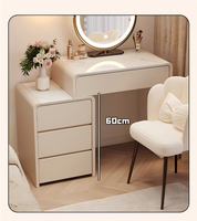 Nouvelle coiffeuse en bois massif pour petits appartements, style crème moderne, miroir éclairé pour chambre à coucher, hôtel, application maquillage