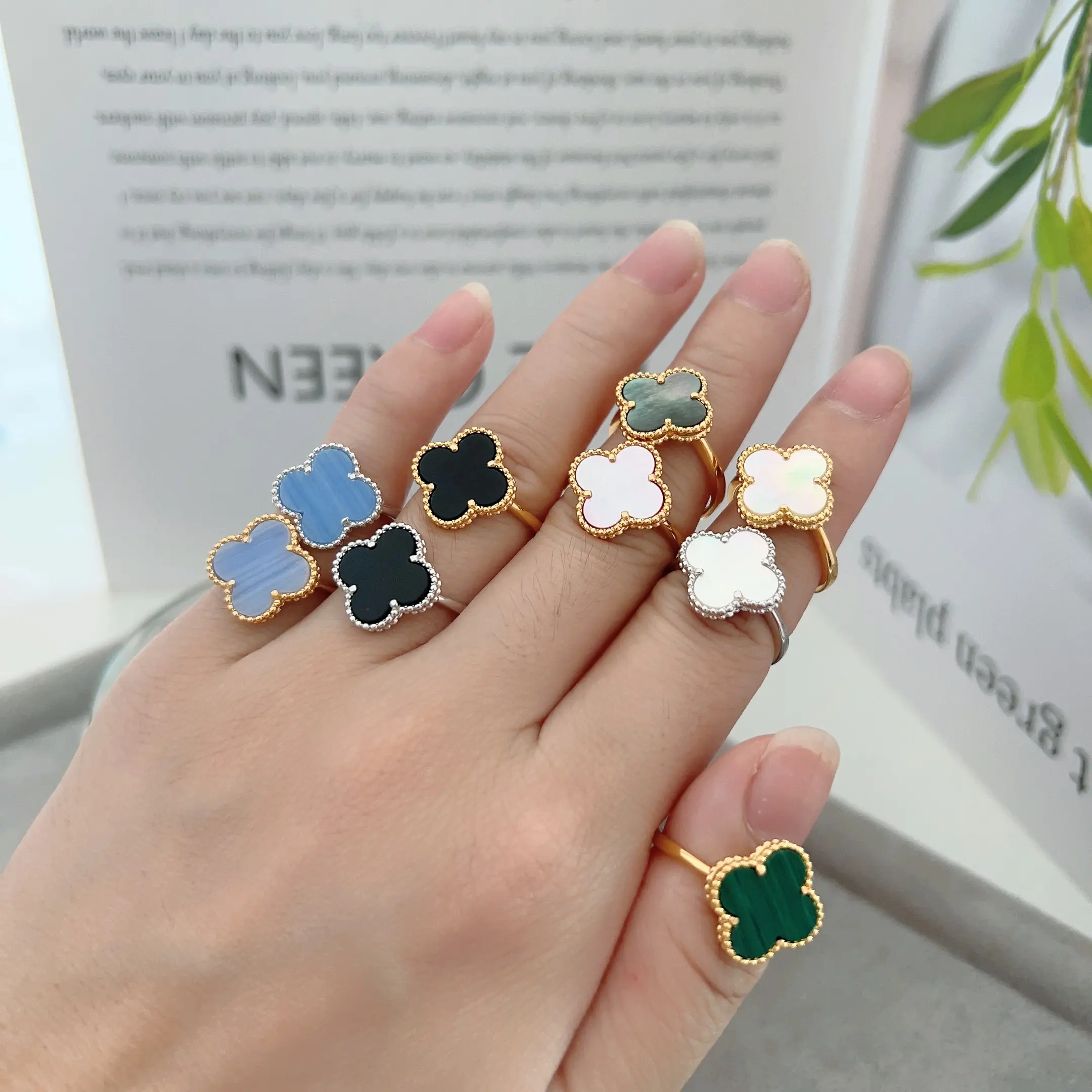 Prachtige Sieraden Ring Mode Sieraden S925 Verzilverd 18K Goud Bloem Agaat Pauw Witte Beimu Ring Groothandel Fabriek