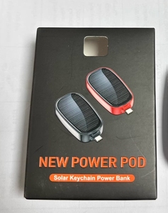 Nouvelle mini-banque d'alimentation solaire d'urgence en plastique - Compacte et portable sans fil pour une utilisation en extérieur - Product Image 6