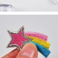 Nouvelle broderie thermocollante / autocollante, patch étoile filante mignon couleur macaron pour vêtements d'enfants et décoration de sacs