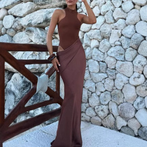 Vestido de Noche Largo para Mujer, Cuello Alto, Sin Mangas, Color Marrón Oscuro, con Recortes, Corte Entallado, Color Sólido, Poliéster - Product Image 4
