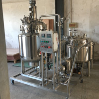 Mezclador Homogeneizador Emulsionante con Chaqueta de Acero Inoxidable, Agitador, Calentamiento Eléctrico, Engranaje y Bomba, Tanque de Mezcla de Alta Productividad