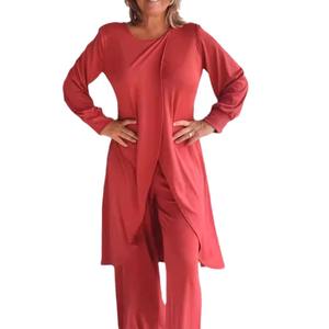 Completo Casual da Donna Zigongni: Top Lungo con Spacco e Pantaloni Comodi in Due Pezzi - Product Image 1