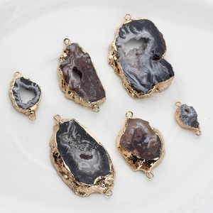 Vente en gros d'agate naturelle géode géométrique connecteurs d'irrégularité breloques pour la fabrication de bijoux à bricoler soi-même <span class=keywords><strong>trouver</strong></span> des accessoires de bijoux - Product Image 2
