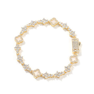 سوار ذهبي مطلي ملون بتصميم البرسيم رباعي الأوراق، سلسلة سداسية عصرية من النحاس مع حجر الزركون - Product Image 4