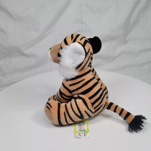 Vente en gros Jouets en peluche ours brodés à rayures de tigre chinois en peluche super douce avec remplissage en coton PP à partir de sites Web de commerce électronique - Product Image 3
