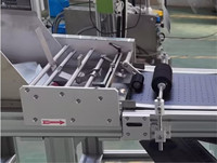 Machine d'étiquetage automatique électrique de haute qualité SKILT pour magazines et livres, avec moteur servo PLC et pompe pour autocollants en papier