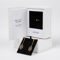 Boîte à bijoux en cuir de luxe en forme de livre de la Bible avec logo personnalisé, boîte à anneaux, boîte à boucles d'oreilles, boîte à pendentifs, boîte à colliers, emballage en velours, boîte cadeau