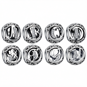 Breloque en argent sterling 925 avec lettre et zircon pour la création de bijoux DIY - Bracelet - Product Image 1