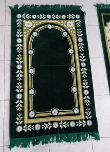 Tapis de prière islamique en velours Namaz Sajjadah Musulman Namaz Seccade |    500 GRAMMES - Product Image 5