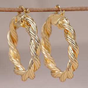 Orecchini a Cerchio Intrecciati Lafon in Oro Massiccio 18K, Design Classico Unisex per Uso Quotidiano - Product Image 3