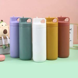 ขวดน้ำสแตนเลสสุญญากาศคุณภาพสูง ขนาด 550 มล. 160 ออนซ์ สีพื้น พร้อมสกรีนโลโก้ตามสั่ง ตัวอย่างฟรี - Product Image 1