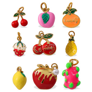 Colgante de acero inoxidable hecho a mano con diseño de fresa, cereza y <span class=keywords><strong>manzana</strong></span>, con efecto de goteo de aceite y bloques de color, el más vendido. - Product Image 2