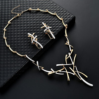 Parure de bijoux plaqué or en alliage, motif brindille, style nordique abstrait entrelacé, pour femme, idéal pour fête ou mariage