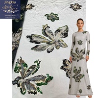 Tissu en maille brodé de sequins et de perles à motifs floraux de grands papillons pour robes de soirée et robes de cérémonie