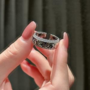 Bague en argent pur S925, fabrication CNC, style européen et américain, design simple et élégant, incrustation scintillante, design à bouche ouverte - Product Image 4