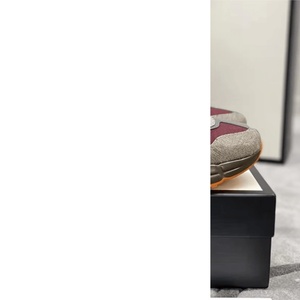 Vente en gros de baskets rétro marron bordeaux, chaussures streetwear décontractées personnalisées multi-matériaux - Product Image 3