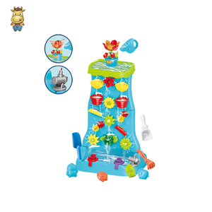 Ensemble de jouets aquatiques en plastique pour enfants Splash and Bloom, mur d'eau et de sable, jeu sensoriel de plage en plein air avec entonnoirs et moules - Product Image 1