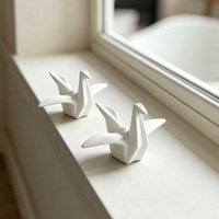 Petite figurine en céramique de grue en papier, décoration de table japonaise, oiseau en origami en porcelaine, artisanat de bureau, cadeau