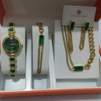Montres de luxe pour femmes, bijoux verts, acier inoxydable, petit cadran, montre-bracelet élégante pour femmes, montre à quartz de haute qualité pour femmes