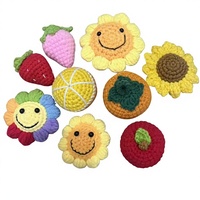 Ornements de sac et porte-clés DIY en peluche finis, tissés à la main et au crochet, motifs fruits frais et sucrés (Kaki, Fraise, Orange, Cacahuète) au design créatif