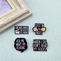 Broches personnalisées en émail motif chien mignon - Bijoux à thème animal - Cadeau pour le Nouvel An, la remise des diplômes et plus encore pour enfants et amis - Broches sur le thème des livres