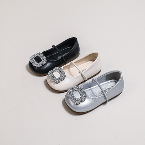 Primavera 2024, zapatos <span class=keywords><strong>de</strong></span> <span class=keywords><strong>Ballet</strong></span> con temperamento francés para niñas, nuevas sandalias planas pequeñas <span class=keywords><strong>de</strong></span> <span class=keywords><strong>cuero</strong></span> sin cordones, zapatos individuales <span class=keywords><strong>de</strong></span> suela blanda con diamantes <span class=keywords><strong>de</strong></span> imitación - Product Image 2