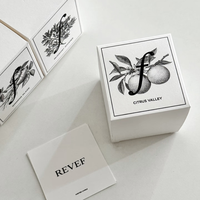 Emballage de luxe en carton blanc gaufré de qualité supérieure, fabriqué en usine, pour cosmétiques, soins de la peau, bijoux, bougies, parfums, avec feuille métallique, pliable, imperméable, auto-montable, en coton