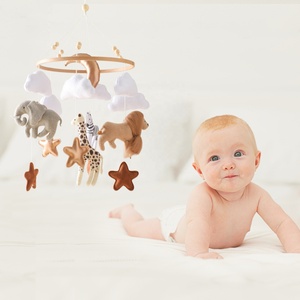 Offre Spéciale nordique fait à la main feutre <span class=keywords><strong>Jungle</strong></span> Safari <span class=keywords><strong>bébé</strong></span> berceau <span class=keywords><strong>Mobile</strong></span> animaux lit cloche suspendus jouets pépinière décoration douche cadeau - Product Image 5