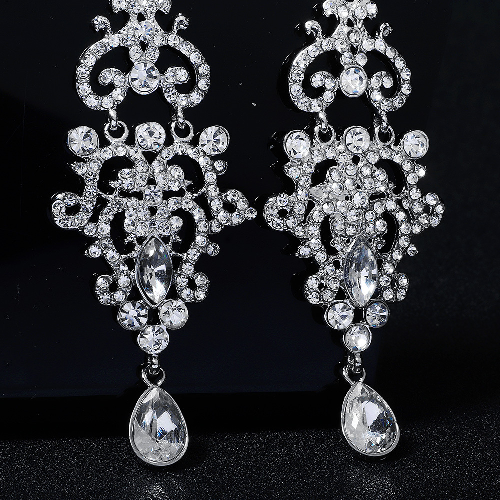 Fashion Silver Rhinestone Drop Earrings for Weddings  display picture 1