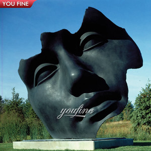 تمثال وجه من البرونز العتيق للفنان الحضري إيجور ميتراد - Product Image 5