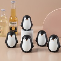 Ouvre-bouteille magnétique en gros Ouvre-bière automatique en forme de pingouin créatif