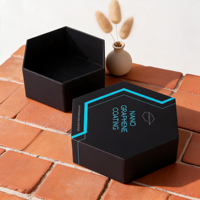 Boîte cadeau rigide hexagonale noire mate personnalisée avec logo imprimé UV bleu pour produits électroniques, entretien automobile, emballage vide
