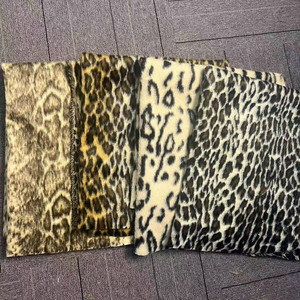 NOUVEAU Tissu imprimé animal, texture de fausse fourrure de cheval, tissu léopard, fausse fourrure/fourrure artificielle pour vêtements/sacs - Product Image 3