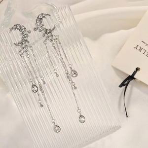 Pendientes Largos con Borla y Diamantes Incrustados en Plata, Pendientes de Aro Modernos y Elegantes, Versátiles y Exagerados - Product Image 5