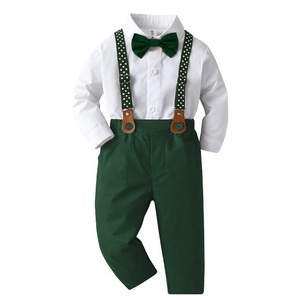 Ensemble <span class=keywords><strong>de</strong></span> costumes <span class=keywords><strong>de</strong></span> Noël en gros pour garçons, <span class=keywords><strong>tenue</strong></span> <span class=keywords><strong>de</strong></span> cérémonie élégante verte et rouge avec bretelles pour <span class=keywords><strong>petit</strong></span> bébé garçon, idéal pour les banquets d'enfants - Product Image 6