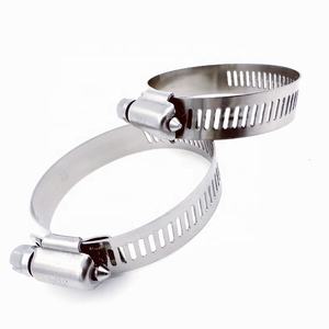 <span class=keywords><strong>Collier</strong></span> <span class=keywords><strong>de</strong></span> <span class=keywords><strong>serrage</strong></span> <span class=keywords><strong>carré</strong></span> en acier inoxydable perforé sur mesure - Product Image 3