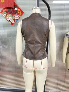 <span class=keywords><strong>Gilet</strong></span> Vintage in Ecopelle <span class=keywords><strong>Marrone</strong></span> Senza Maniche con Colletto Alto e Bottoni Stile Corsetto per Donne, Abbigliamento Retrò Steampunk Streetwear - Product Image 6