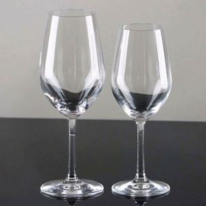 Gobelet à vin en cristal d'aluminium résistant à la chaleur créatif - Verre à pied transparent pour bar à domicile, salle à manger de luxe, multi-usages - Product Image 1