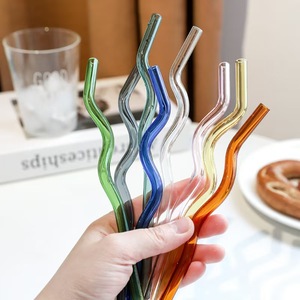 Pailles en verre borosilicate transparentes torsadées écologiques LONGXIN / Certifiées LFGB/CE / Idéales pour la maison, les fêtes et les cadeaux - Product Image 1