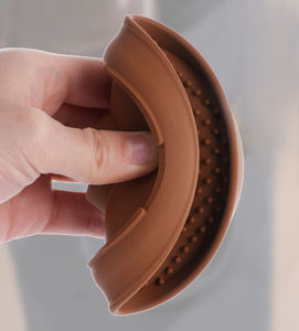 Tapis de léchage pour chiens et chats à vendre 3 couleurs chien <span class=keywords><strong>beurre</strong></span> d'arachide lécher tapis pour réducteur d'ennui en gros <span class=keywords><strong>petit</strong></span> bol de nourriture pour animaux de compagnie - Product Image 4